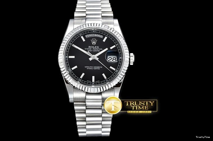 0713 RDD0215D – DayDate 36mm Chic 687